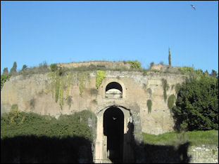 20120224-Augustus Mausoleum.jpg